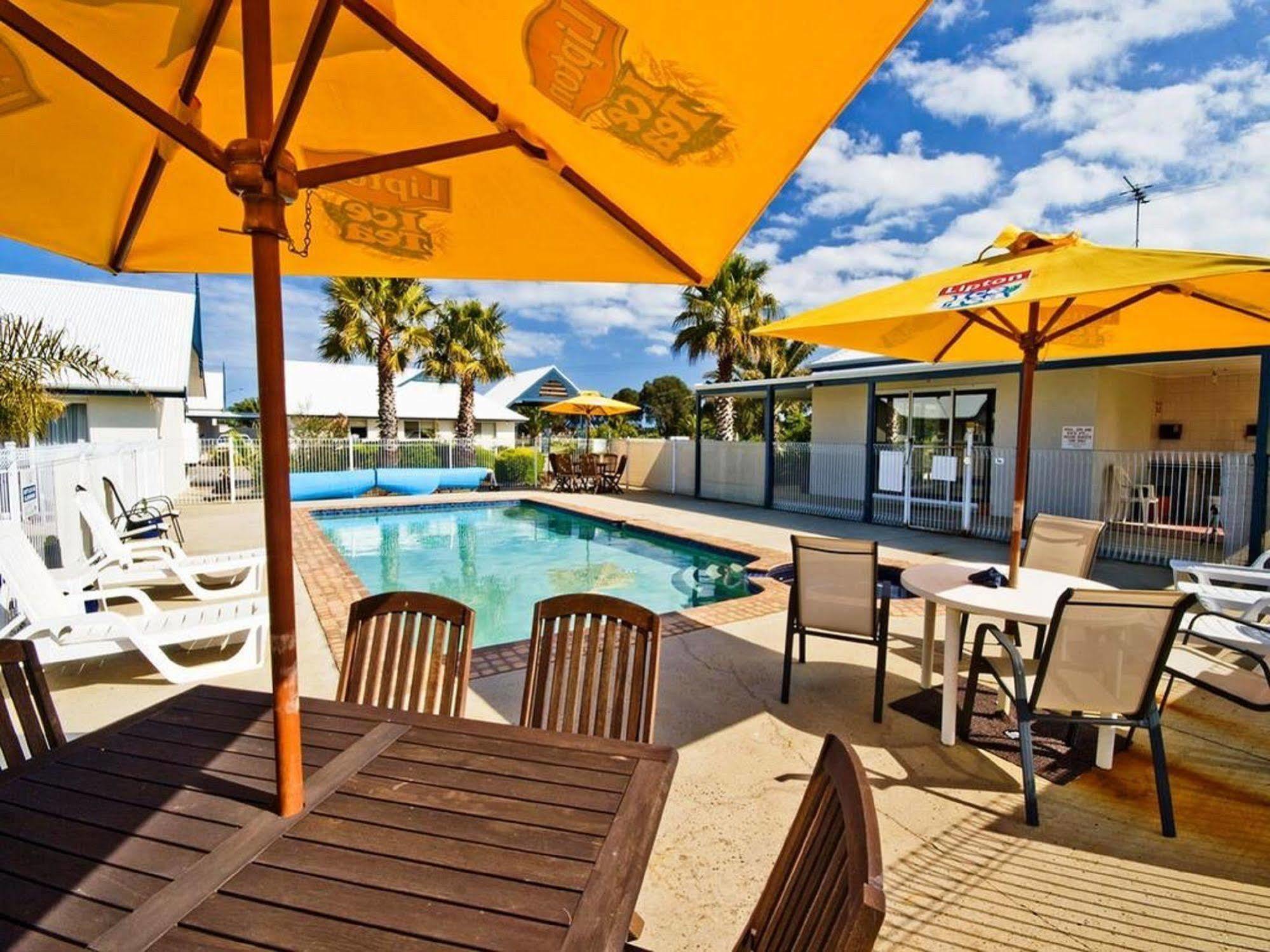 Torquay Tropicana Motel Exterior foto